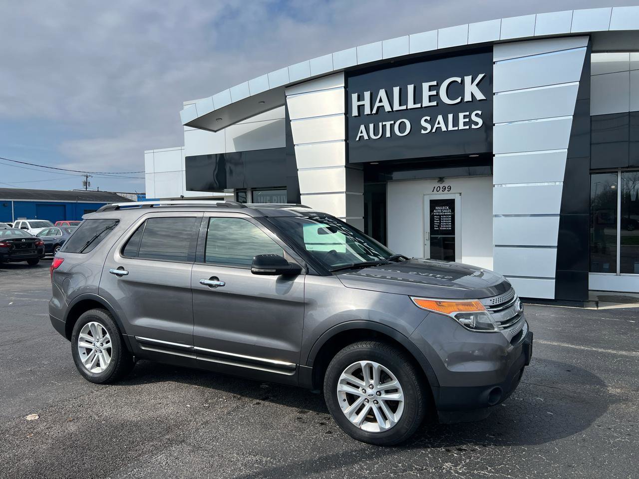 Used 2012 Ford Explorer XLT AWD/4WD image 8