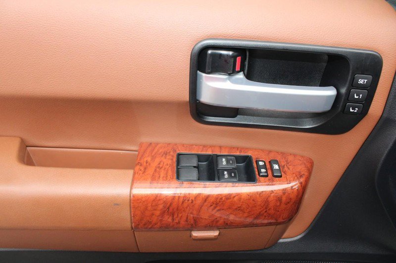 Used 2020 Toyota Sequoia Platinum image 10