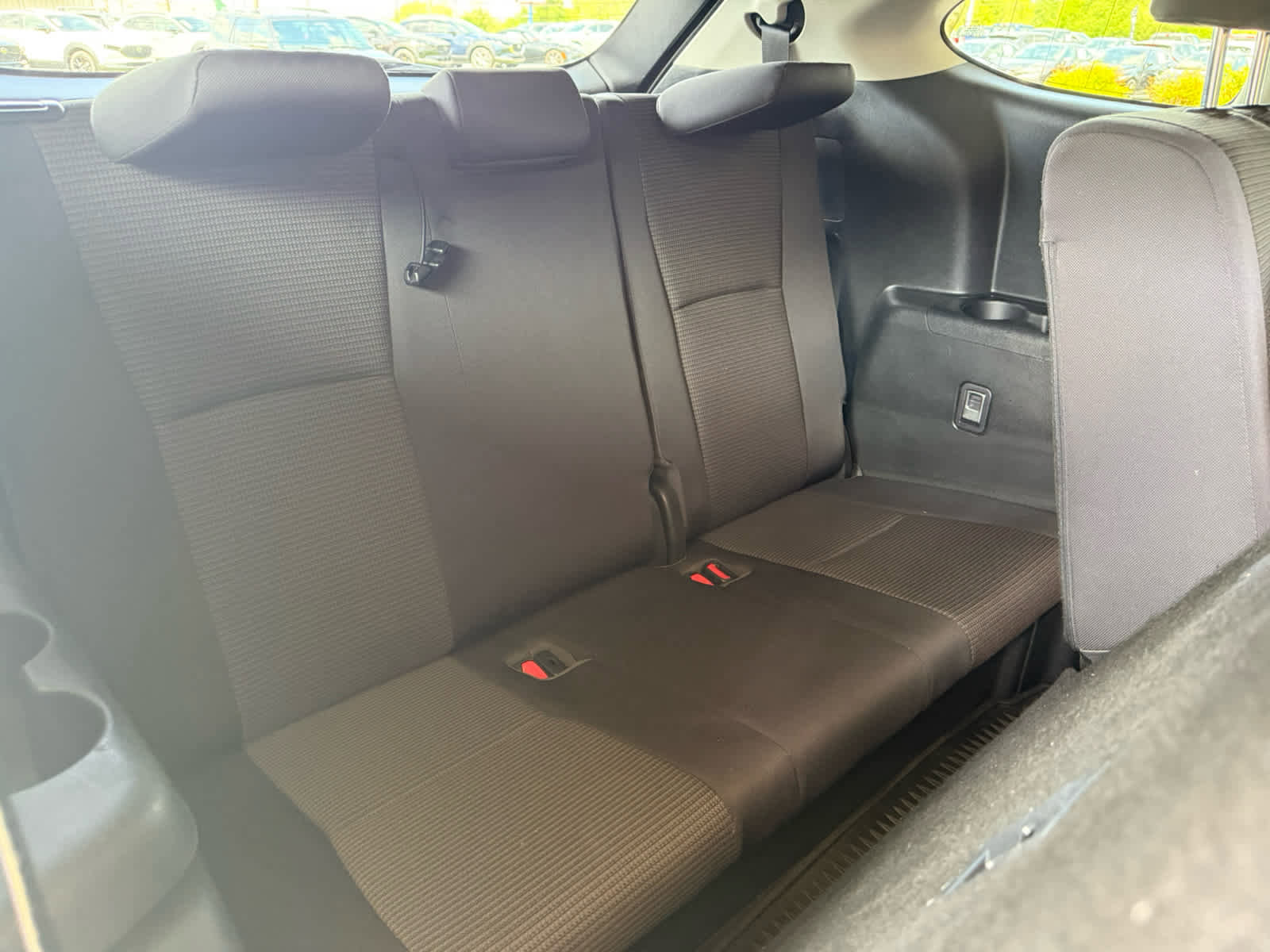 Used 2020 Toyota Highlander LE AWD/4WD image 8