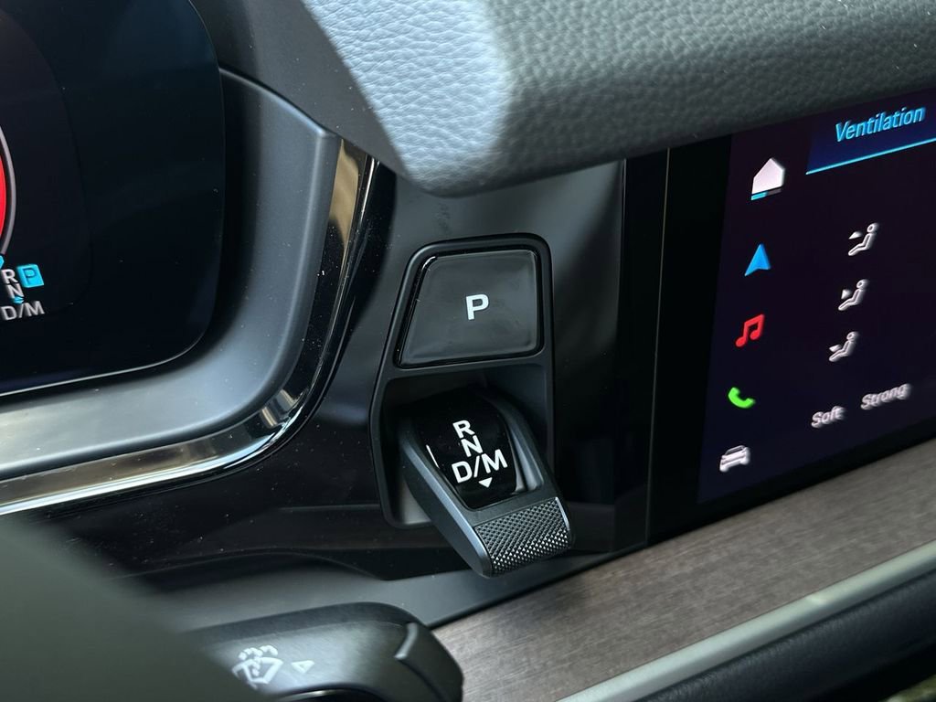 Certified 2025 Porsche Cayenne image 15