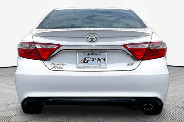Used 2016 Toyota Camry SE FWD image 6