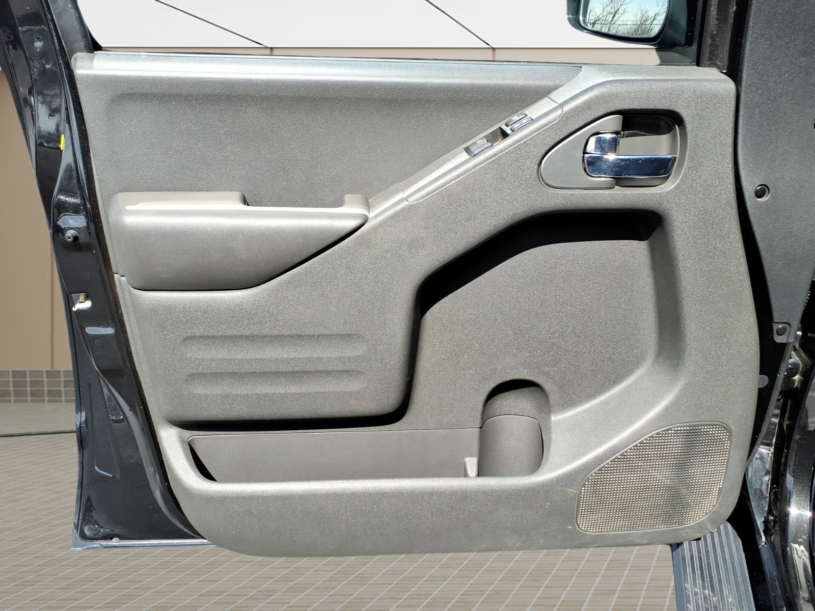 Used 2019 Nissan Frontier SV w/ Value Truck Package image 17