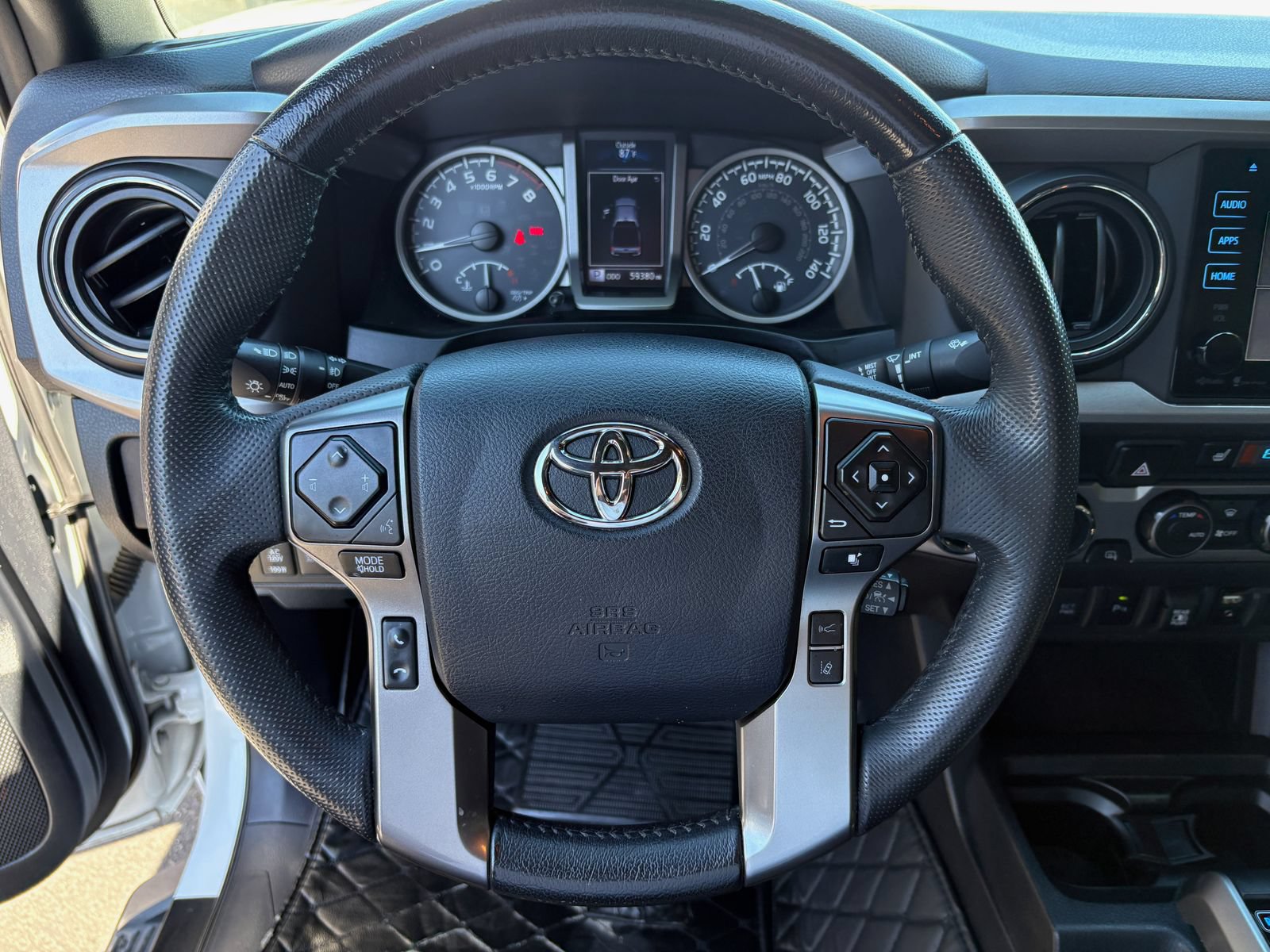 Used 2019 Toyota Tacoma Limited AWD/4WD image 33