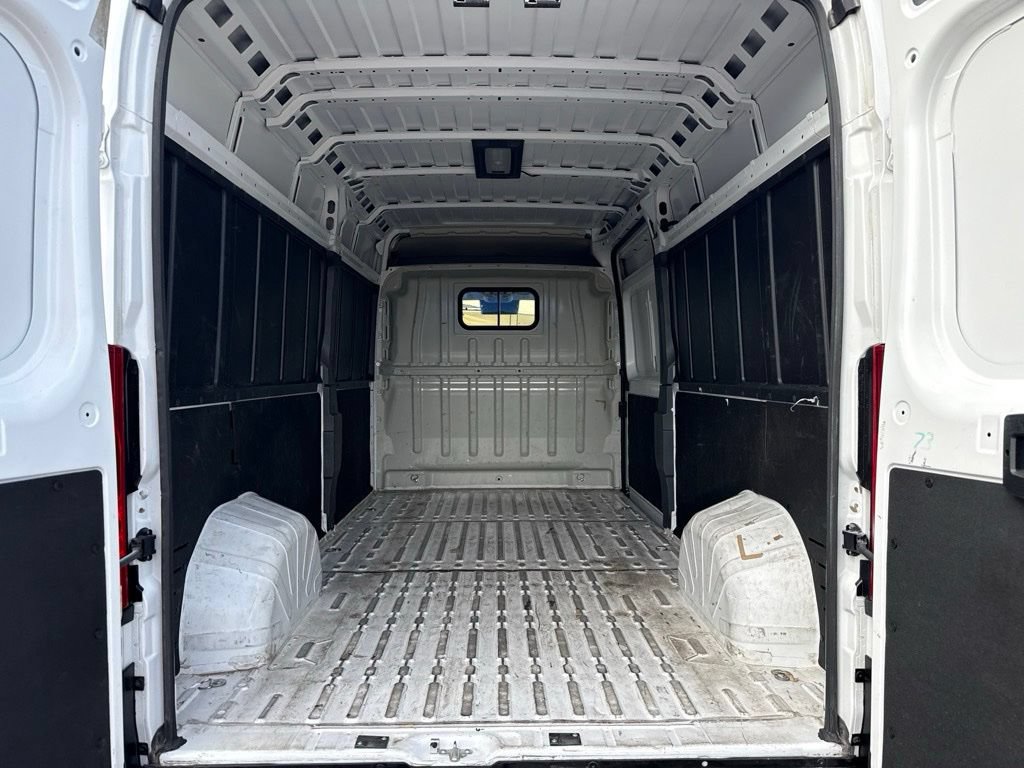 Used 2024 RAM ProMaster 2500 w/ Convenience Group FWD image 15