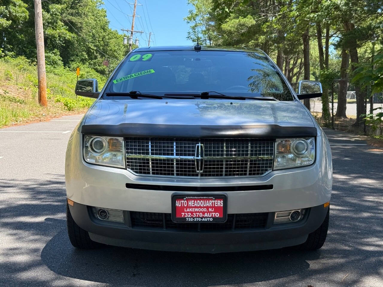 Used 2009 Lincoln MKX AWD image 2