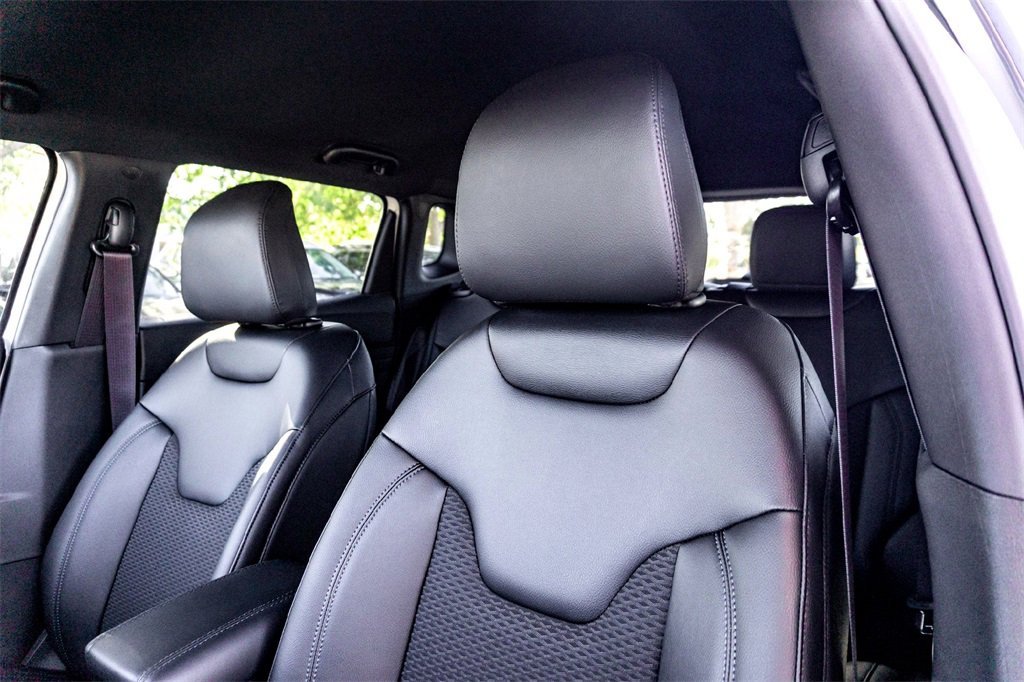 New 2026 Jeep Compass Latitude image 9