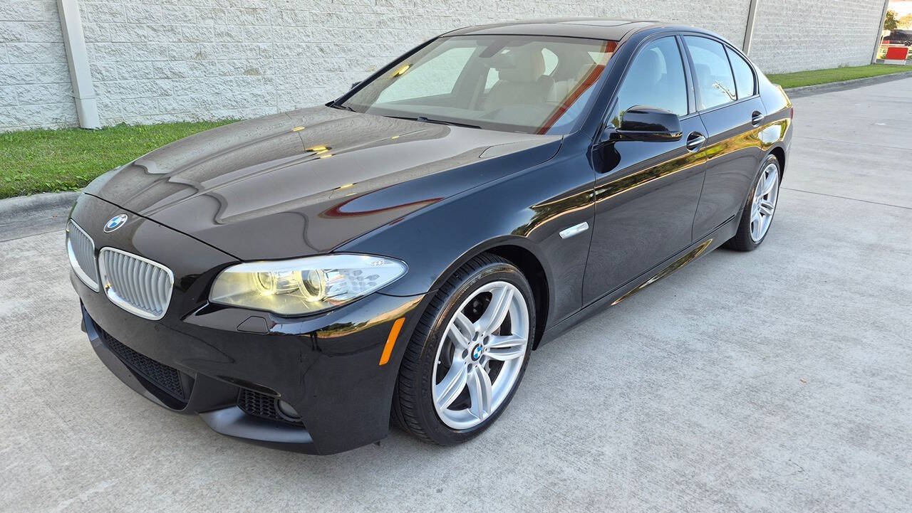 Used 2013 BMW 550i xDrive Sedan AWD/4WD image 3