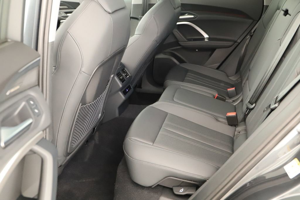 New 2026 Audi Q5 Premium Plus AWD/4WD image 32