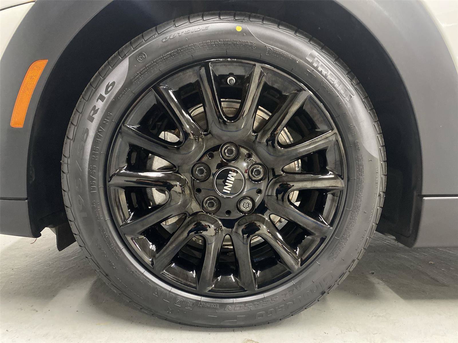 Certified 2023 MINI Cooper 4-Door Hardtop FWD image 23