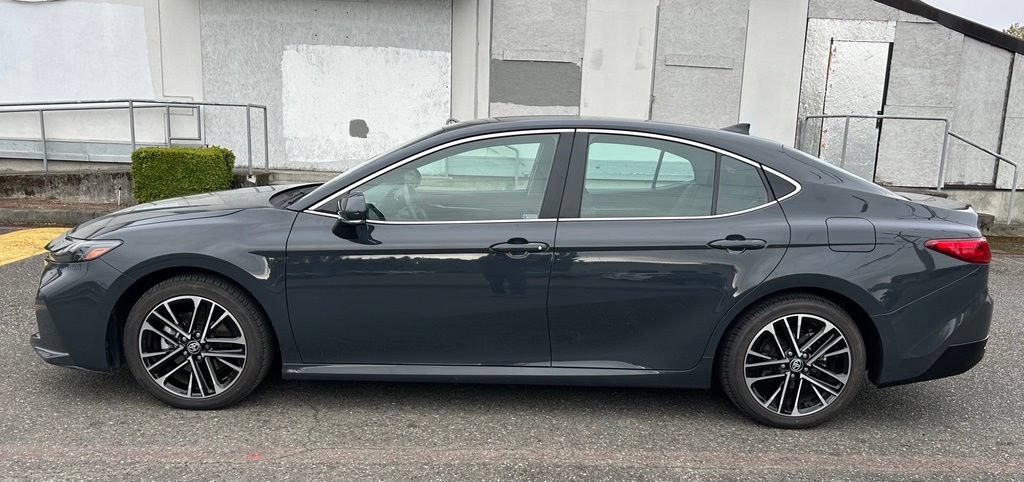 Certified 2025 Toyota Camry XLE FWD image 8