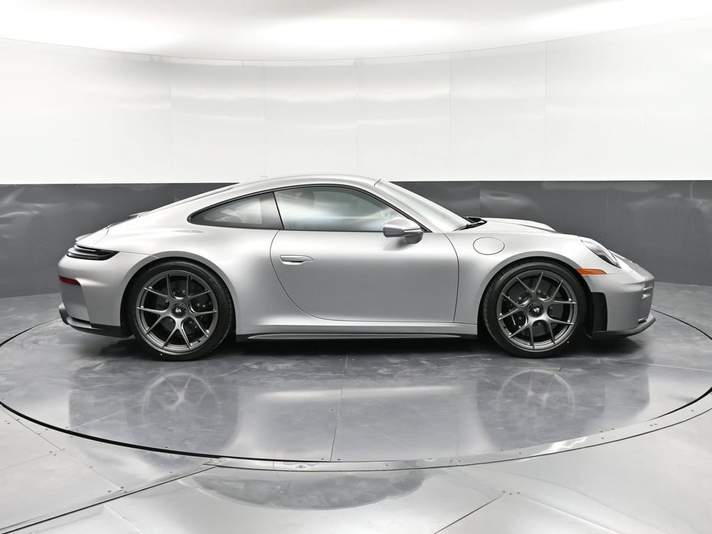 New 2026 Porsche 911 GT3 RWD image 9