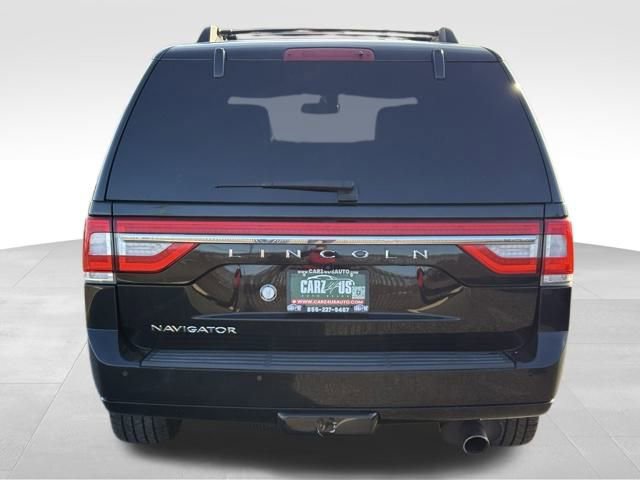 Used 2017 Lincoln Navigator Select image 8