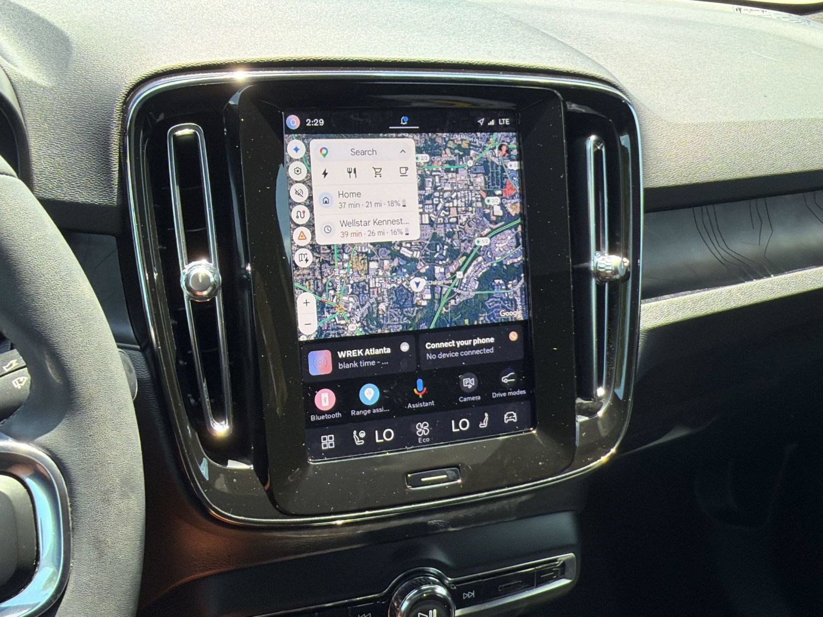 Certified 2024 Volvo C40 P8 Recharge Ultimate w/ Protection Package Premier RWD image 17