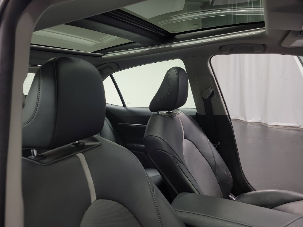 Used 2020 Toyota Camry XSE w/ Navigation Package FWD image 34