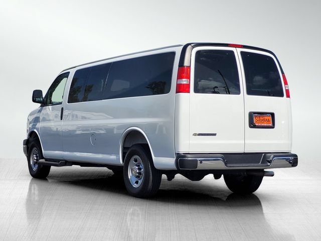 Used 2025 Chevrolet Express 3500 LT w/ LT Preferred Equipment Group RWD image 6