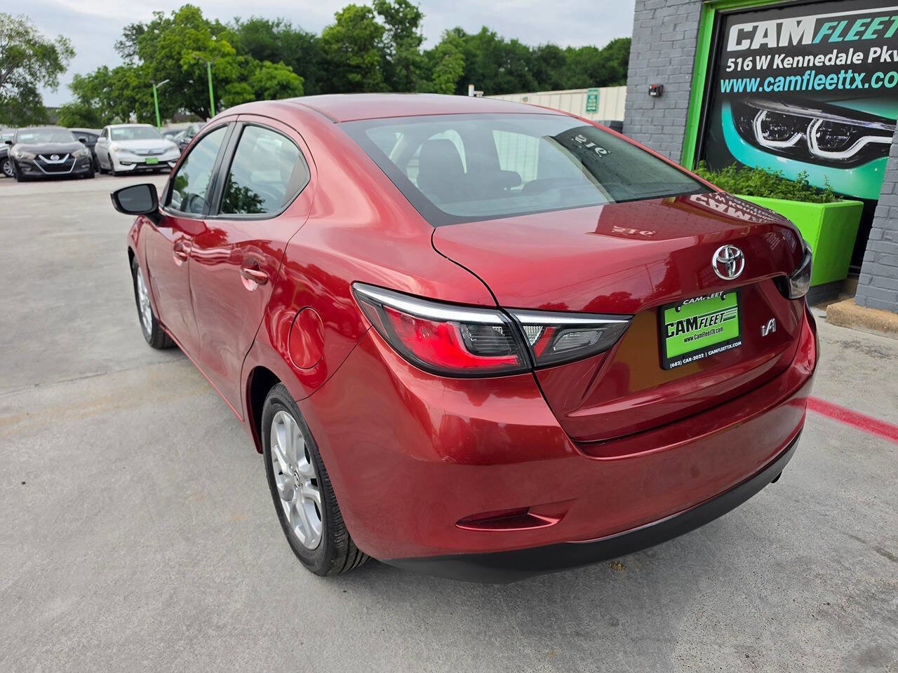 Used 2017 Toyota Yaris iA FWD image 10