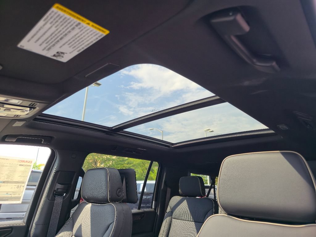 New 2026 GMC Yukon XL Elevation w/ Elevation Premium Package AWD/4WD image 21