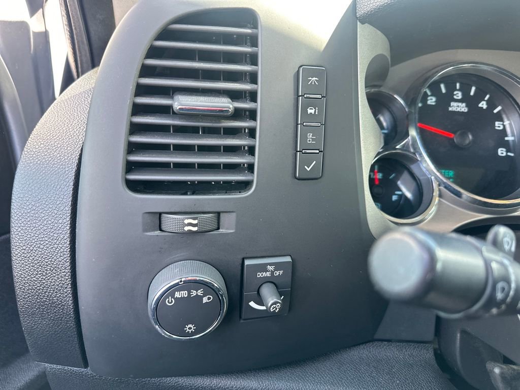 Used 2013 Chevrolet Silverado 1500 LT w/ All-Star Edition AWD/4WD image 16