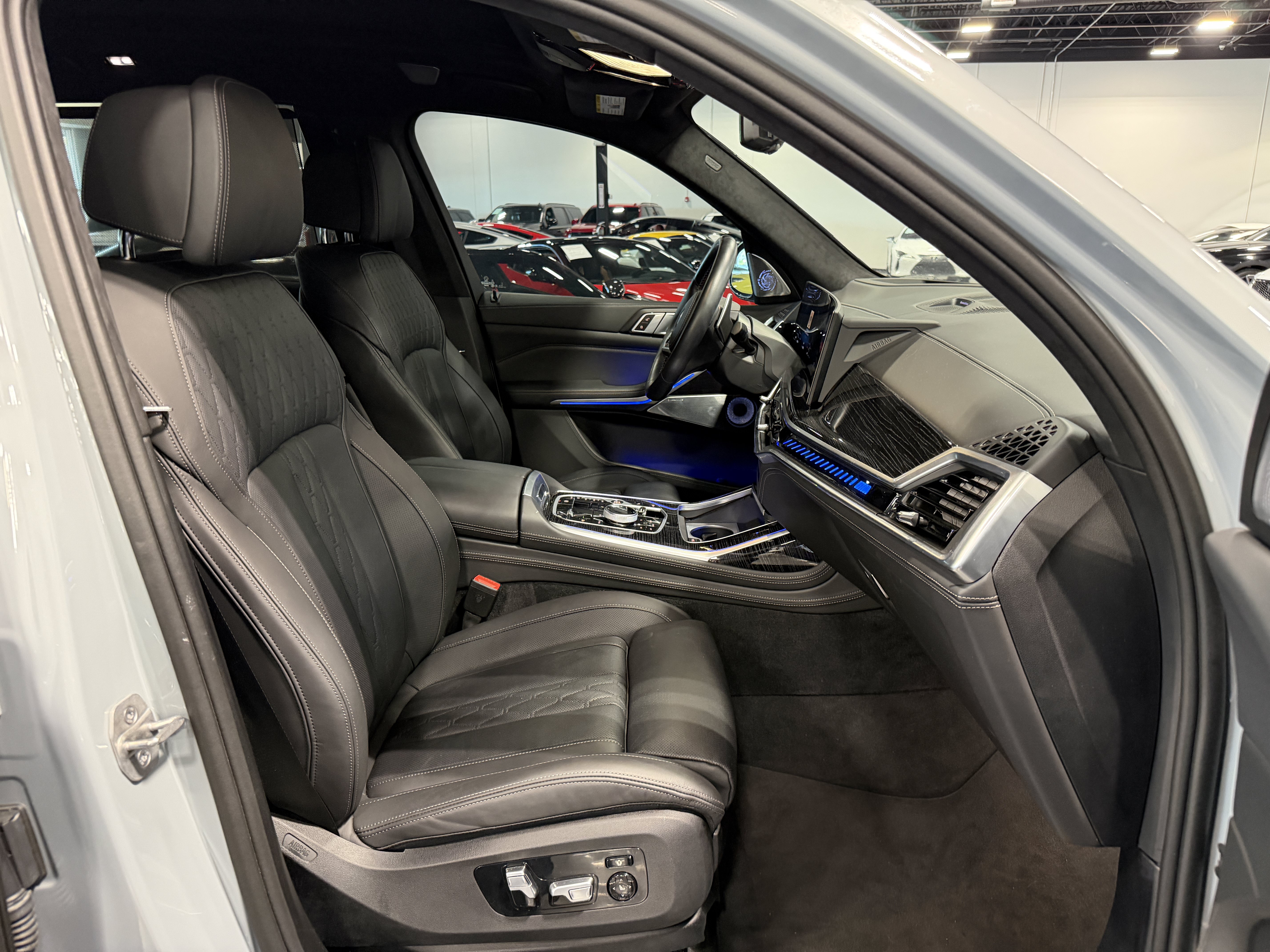 Used 2024 BMW X7 M60i w/ Executive Package AWD/4WD image 13