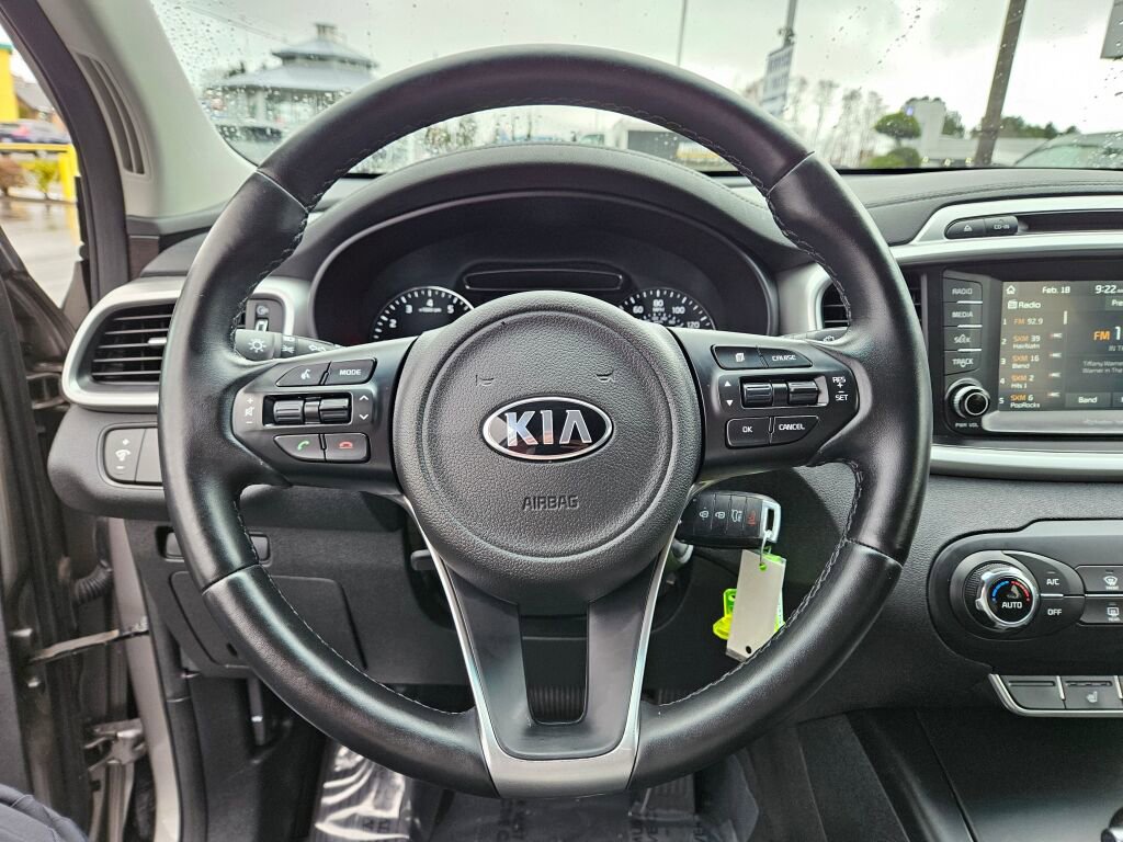 Used 2018 Kia Sorento LX image 17