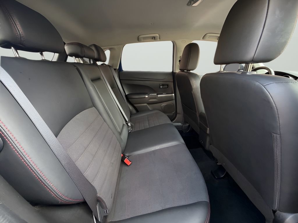 Used 2024 Mitsubishi Outlander Sport SE image 24