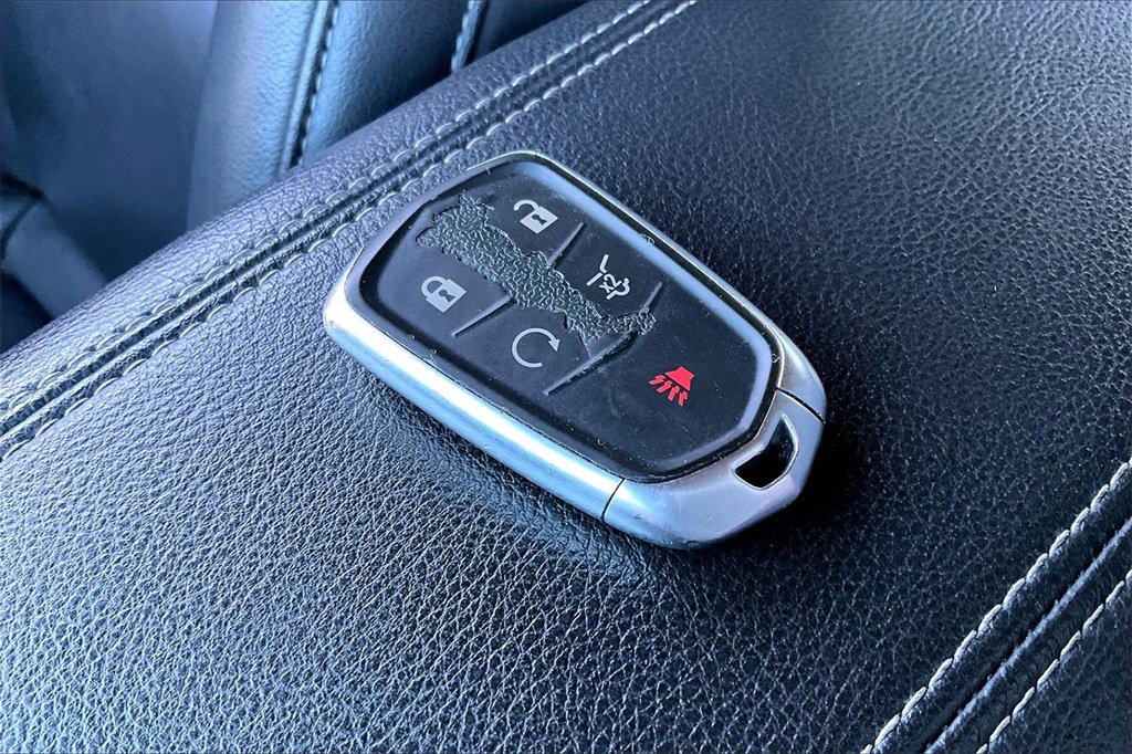 Used 2023 Cadillac XT4 Premium Luxury image 10