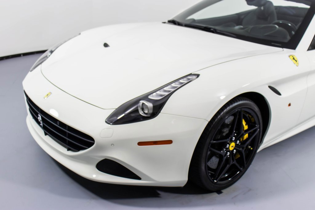 Certified 2017 Ferrari California T image 30
