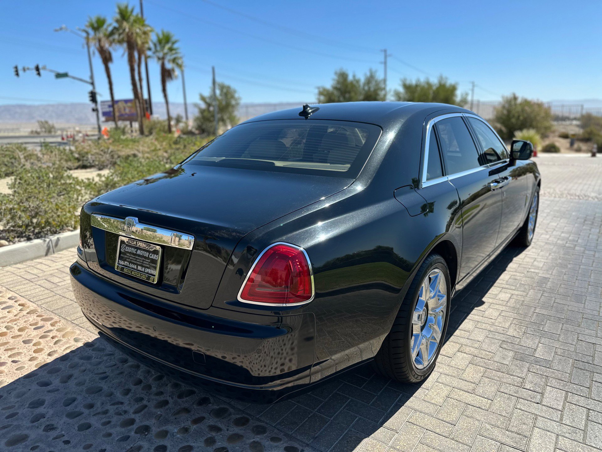 Used 2011 Rolls-Royce Ghost image 12