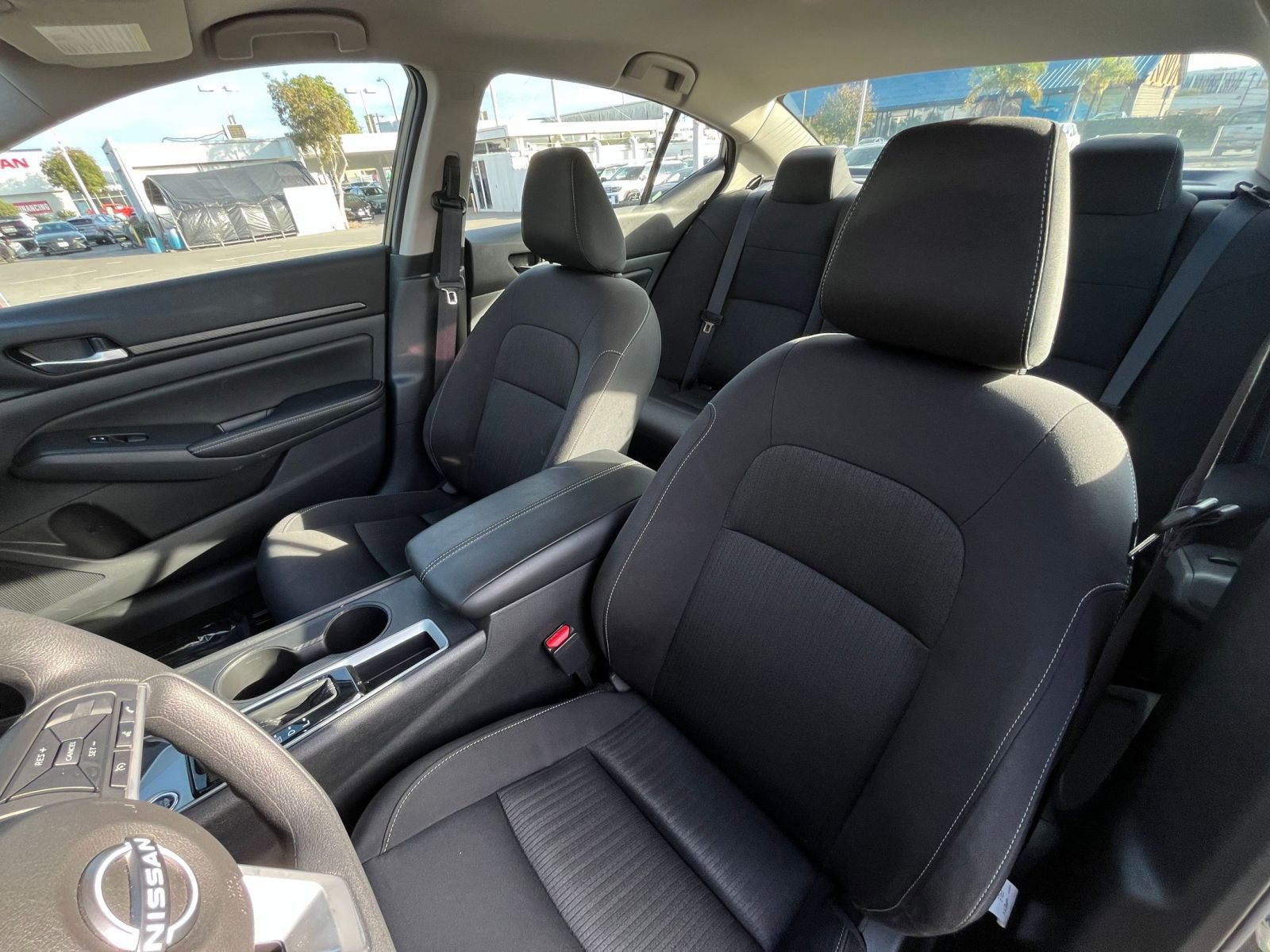 Used 2025 Nissan Altima 2.5 SV image 36