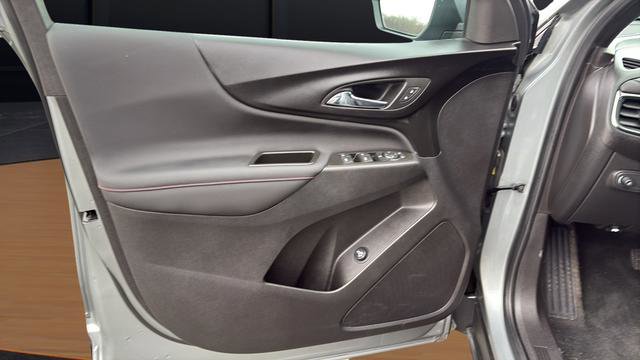 Used 2024 Chevrolet Equinox RS image 20