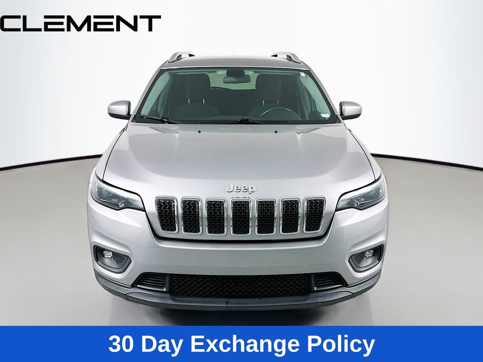 Used 2019 Jeep Cherokee Latitude w/ Cold Weather Group image 3