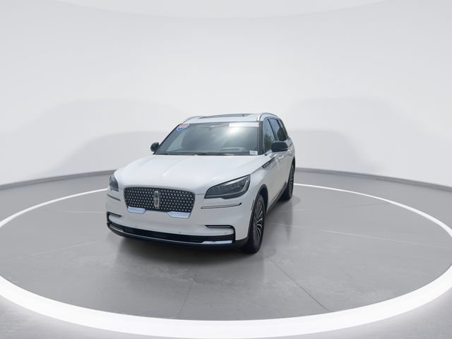 Used 2023 Lincoln Aviator Reserve w/ Equipment Group 201A RWD image 2