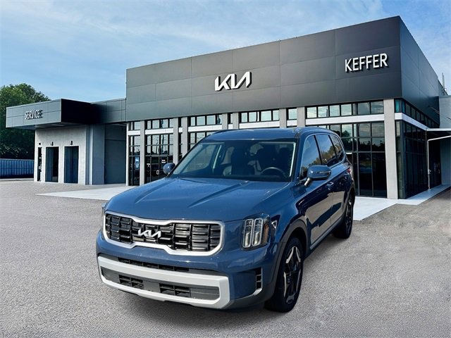 Certified 2023 Kia Telluride S w/ S Sunroof Package