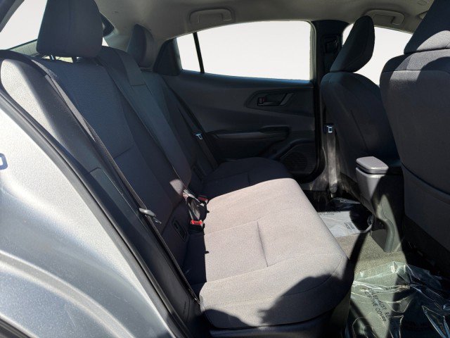 Used 2024 Toyota Prius LE image 12