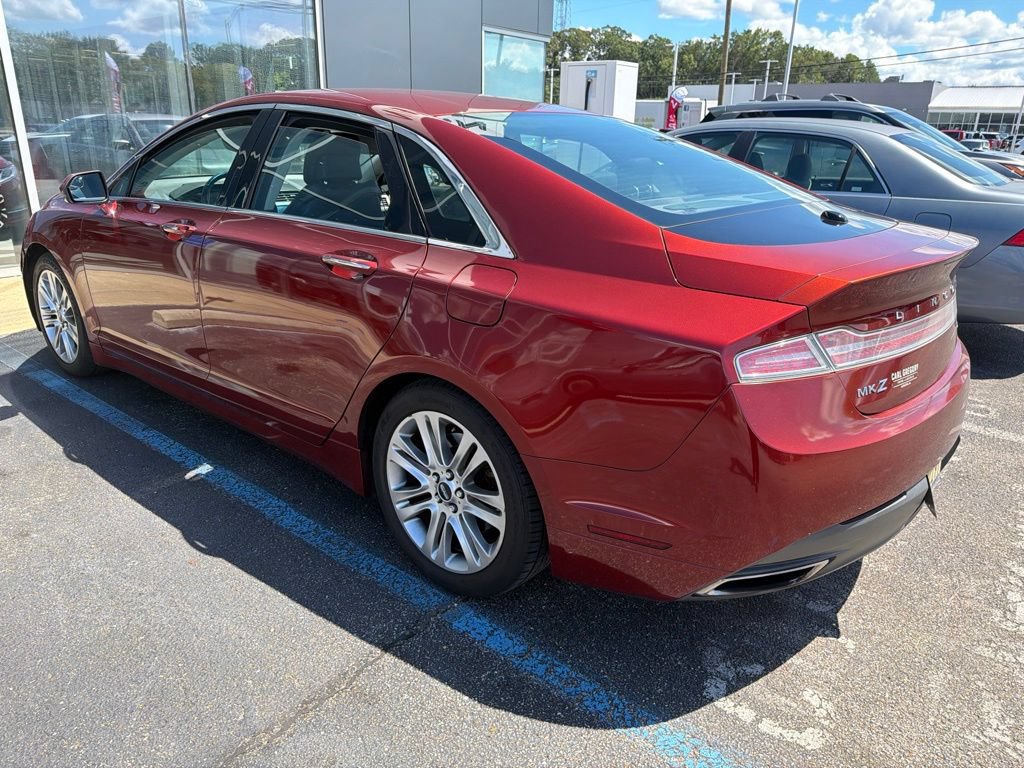 Used 2014 Lincoln MKZ FWD image 2