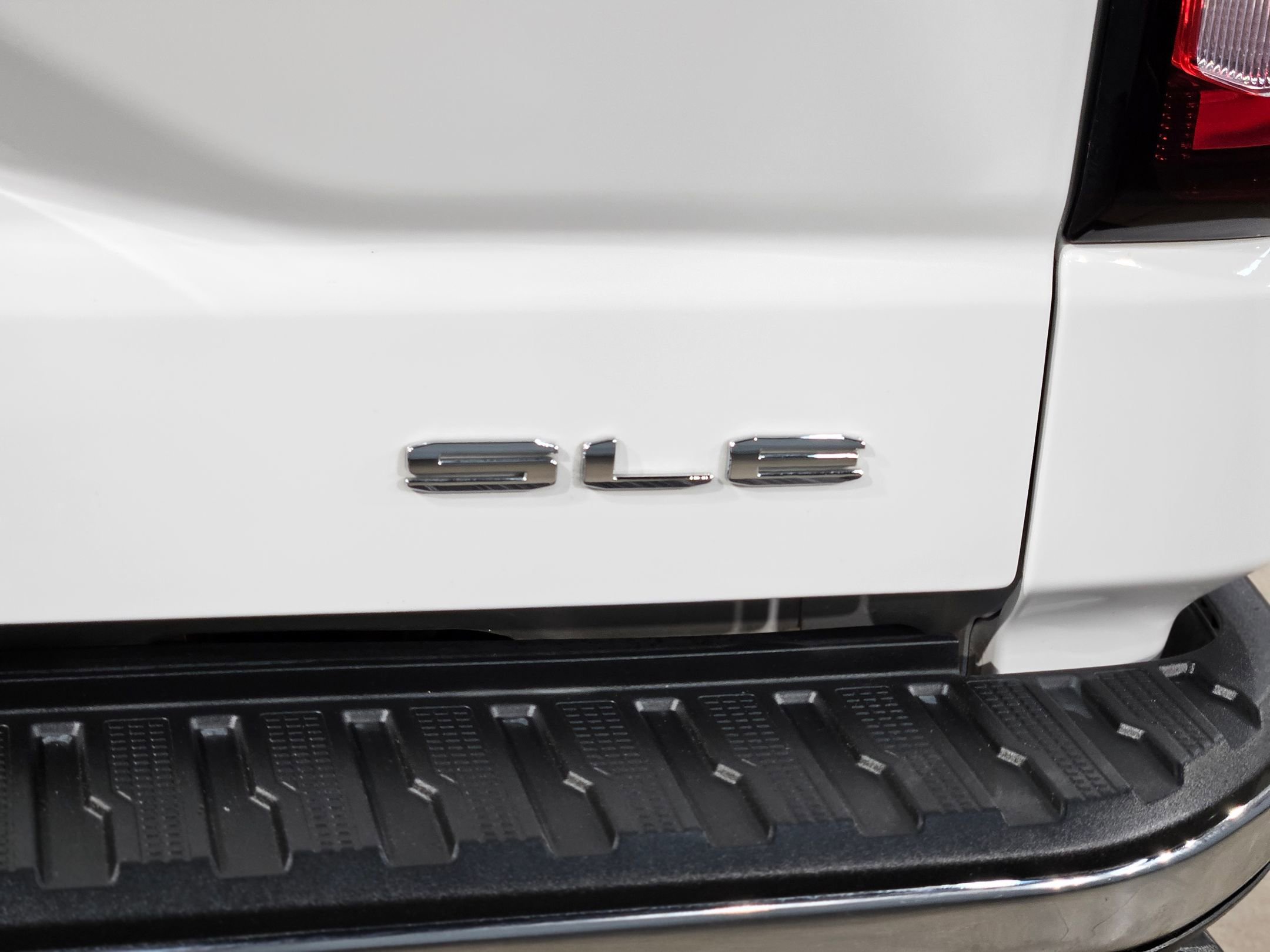 Used 2019 GMC Sierra 1500 SLE w/ SLE Value Package image 36