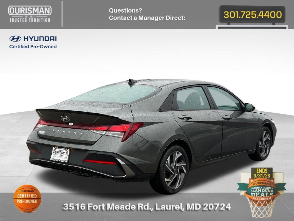 Used 2025 Hyundai Elantra Sport image 4