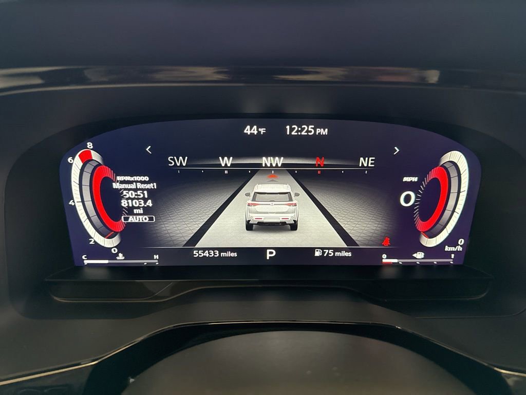 Used 2023 Nissan Pathfinder Platinum image 21