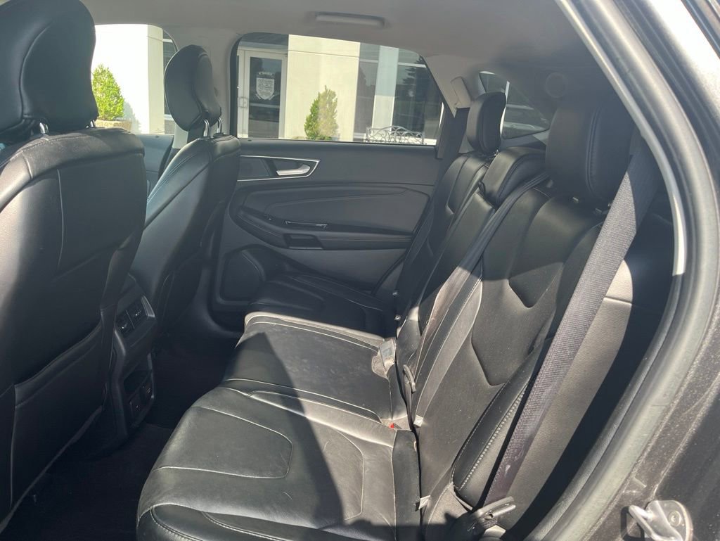 Used 2019 Ford Edge Titanium AWD/4WD image 8