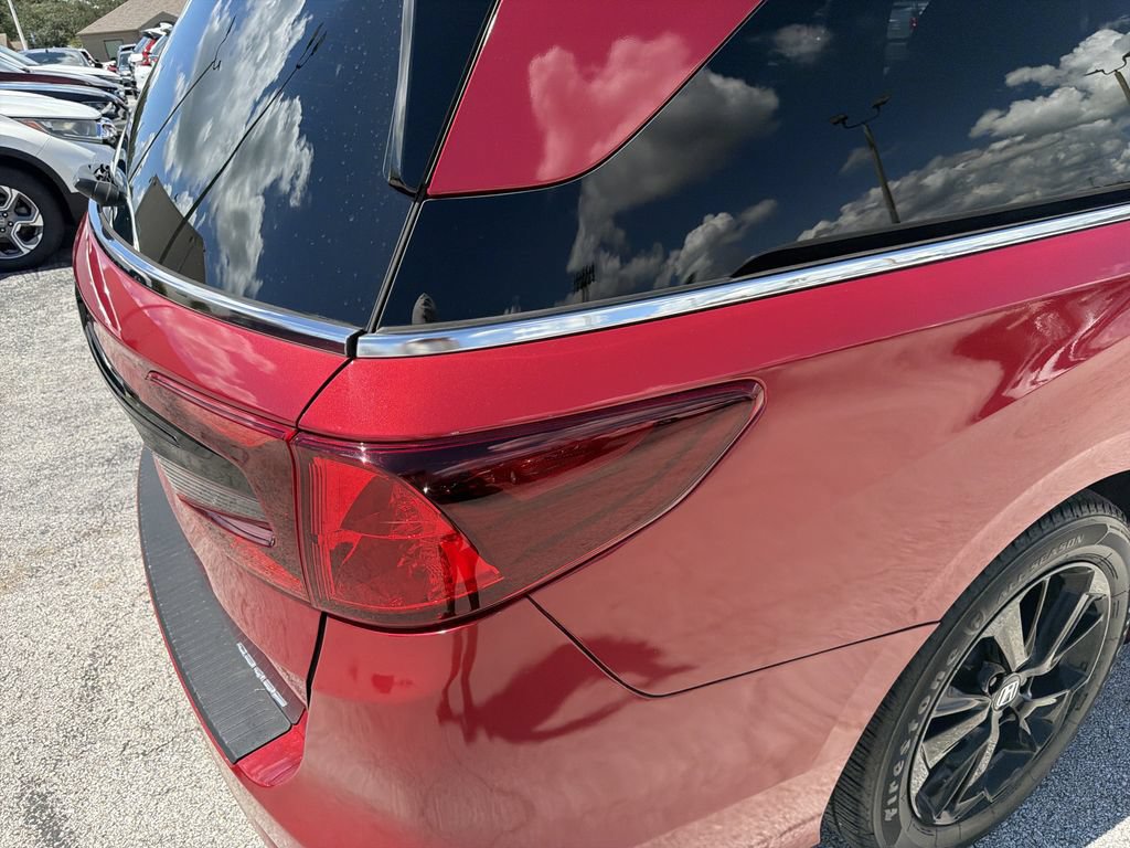 Used 2023 Honda Odyssey Sport image 9