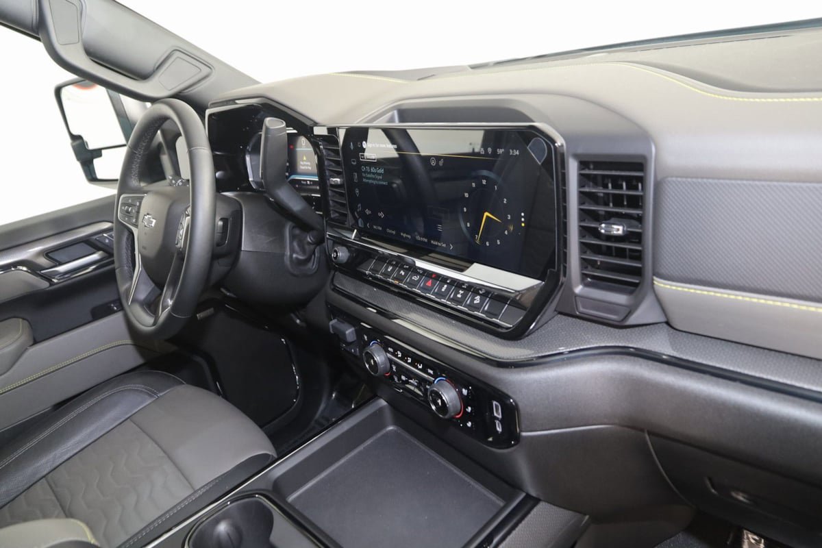 Used 2025 Chevrolet Silverado 2500 ZR2 AWD/4WD image 41