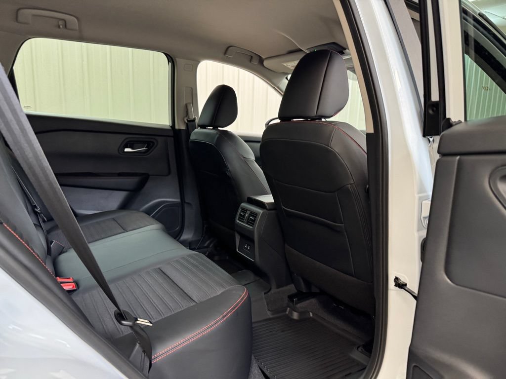 New 2026 Nissan Rogue SV AWD/4WD image 23