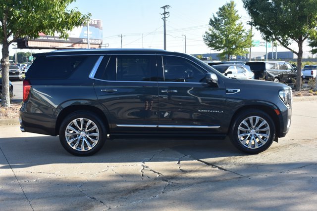 Used 2021 GMC Yukon Denali w/ Denali Ultimate Package AWD/4WD image 4