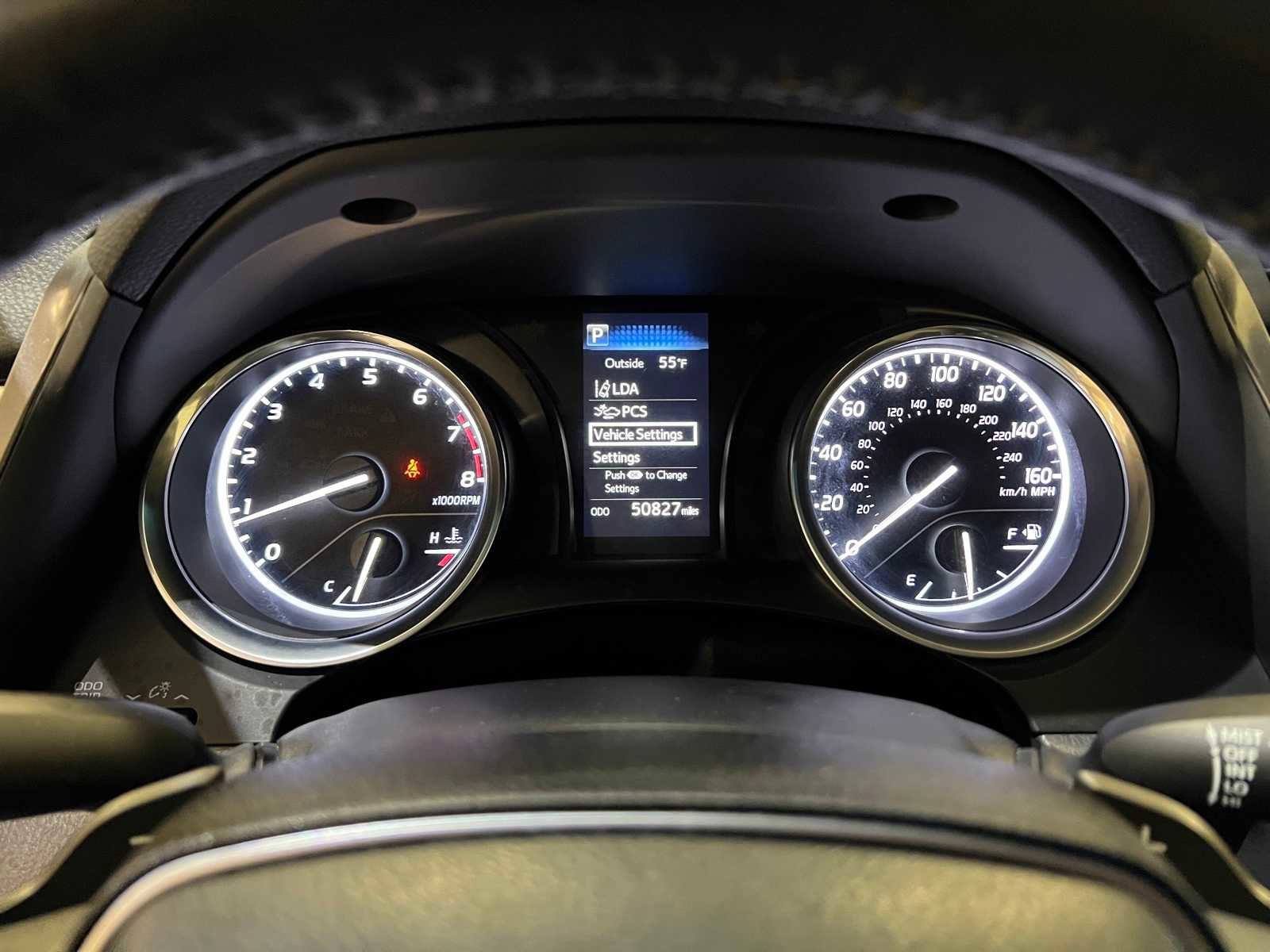 Used 2018 Toyota Camry SE image 18