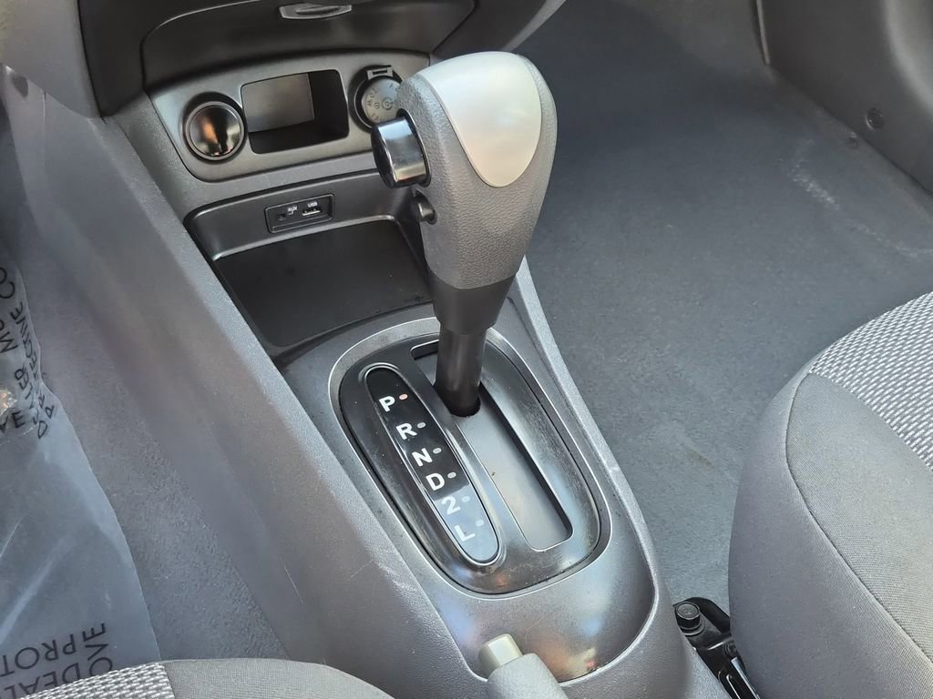 Used 2009 Kia Rio LX image 28