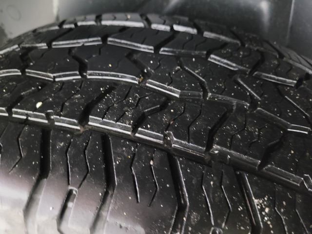 Used 2018 RAM 1500 Classic SLT w/ Luxury Group image 22