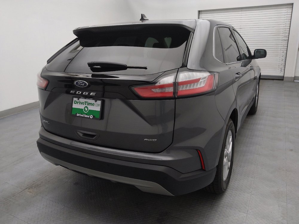Used 2023 Ford Edge SEL image 7