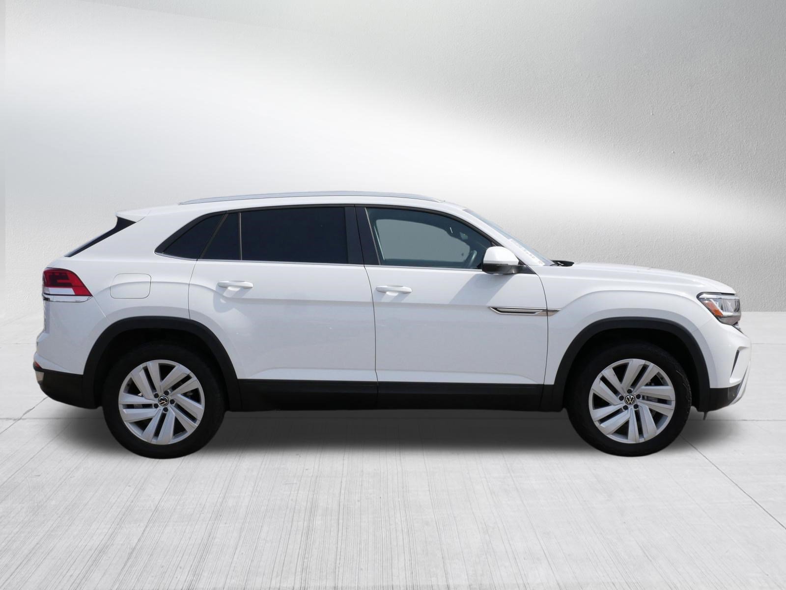 Certified 2023 Volkswagen Atlas Cross Sport SE AWD/4WD image 8