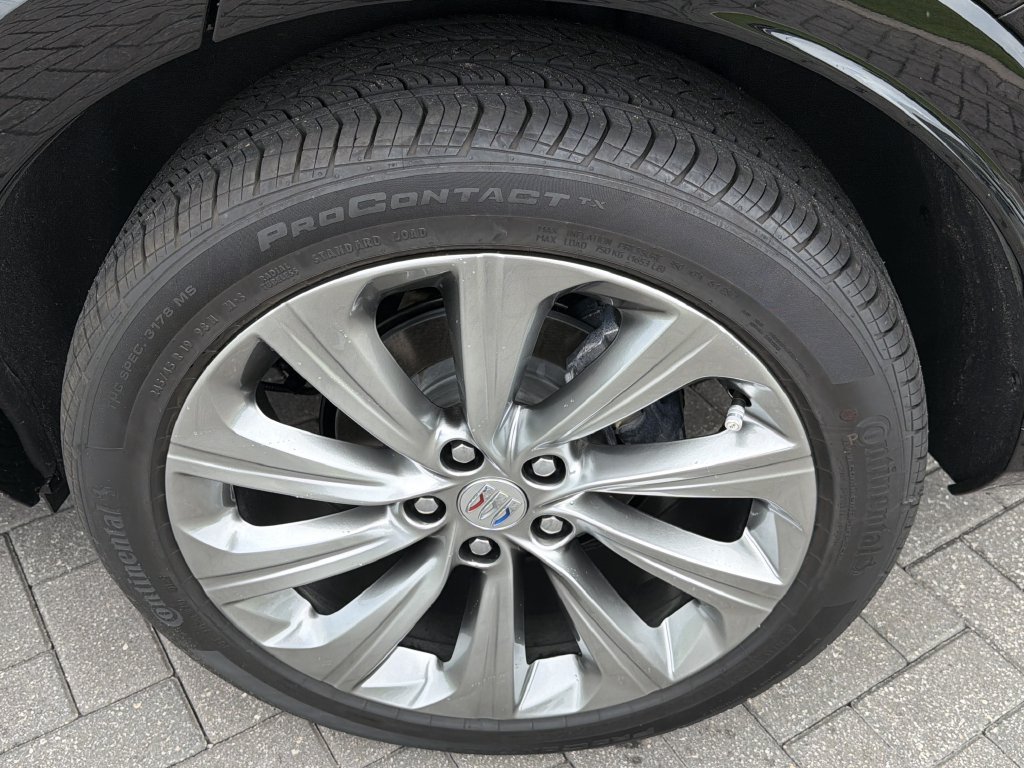 Certified 2025 Buick Envista Avenir FWD image 16