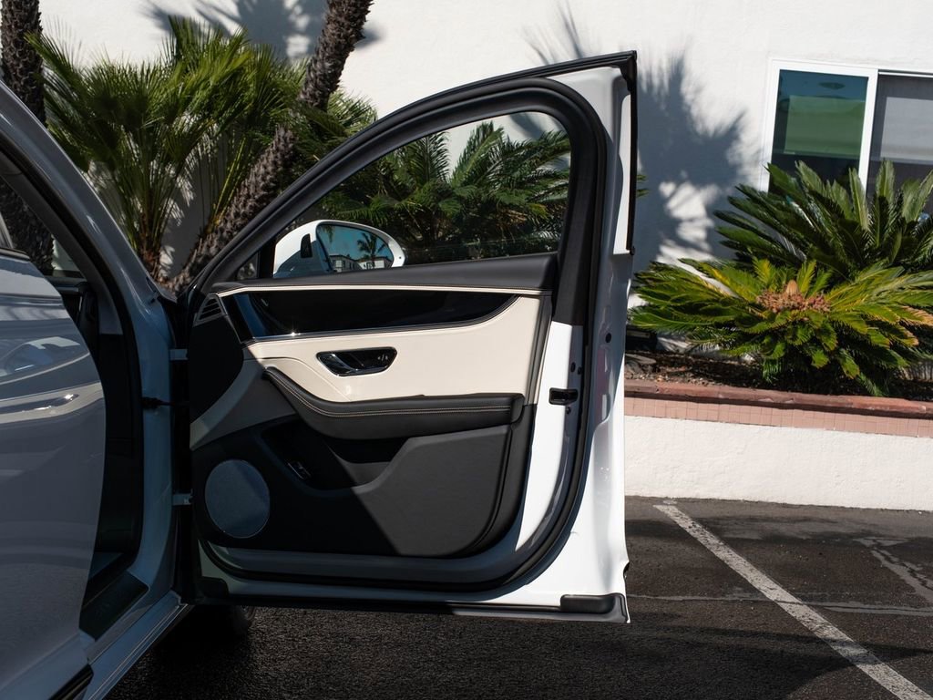 New 2026 Bentley Flying Spur Plug-In Hybrid AWD/4WD image 48